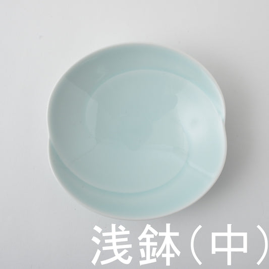 Hakusan Porcelain Hasami Tomoe Shallow Bowl Medium Blue-White Glaze