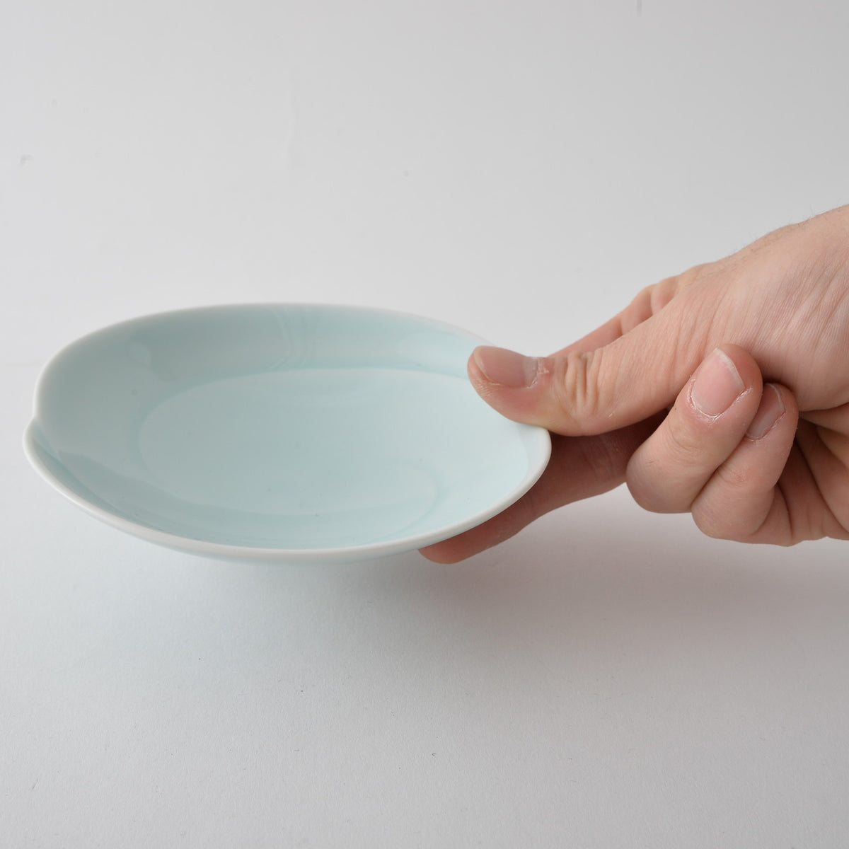 Hakusan Porcelain Hasami Tomoe Teshio Small Bowl Blue-White Glaze
