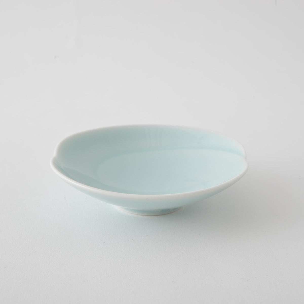 Hakusan Porcelain Hasami Tomoe Teshio Small Bowl Blue-White Glaze