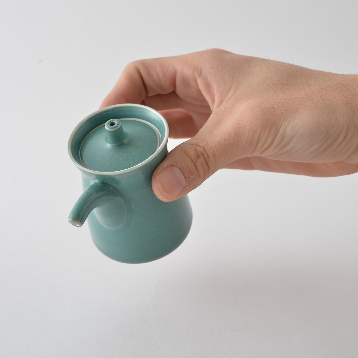Hakusan Porcelain G-Type Soy Sauce Dispenser Small Green 80ml