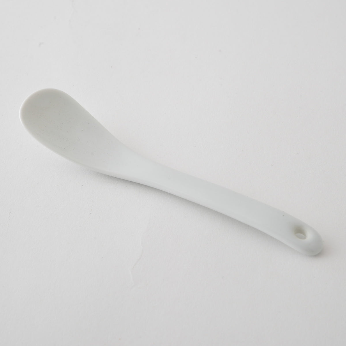 Hakusan Porcelain Dessert Spoon White