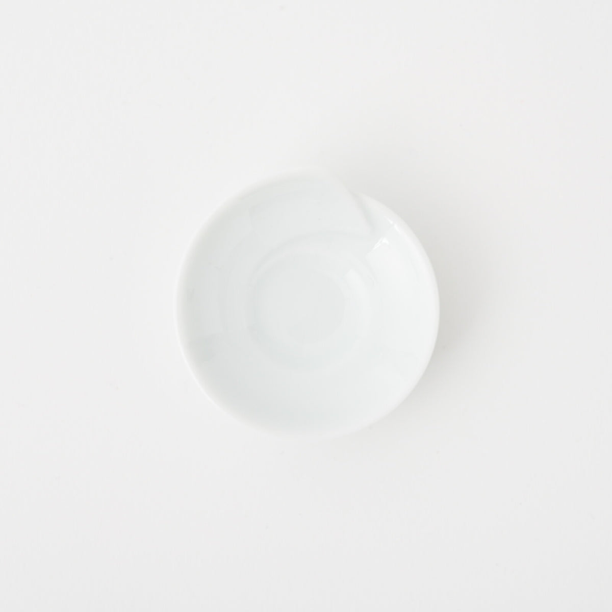Hakusan Porcelain Hasami-Yaki Hitoe Chopstick Rest White