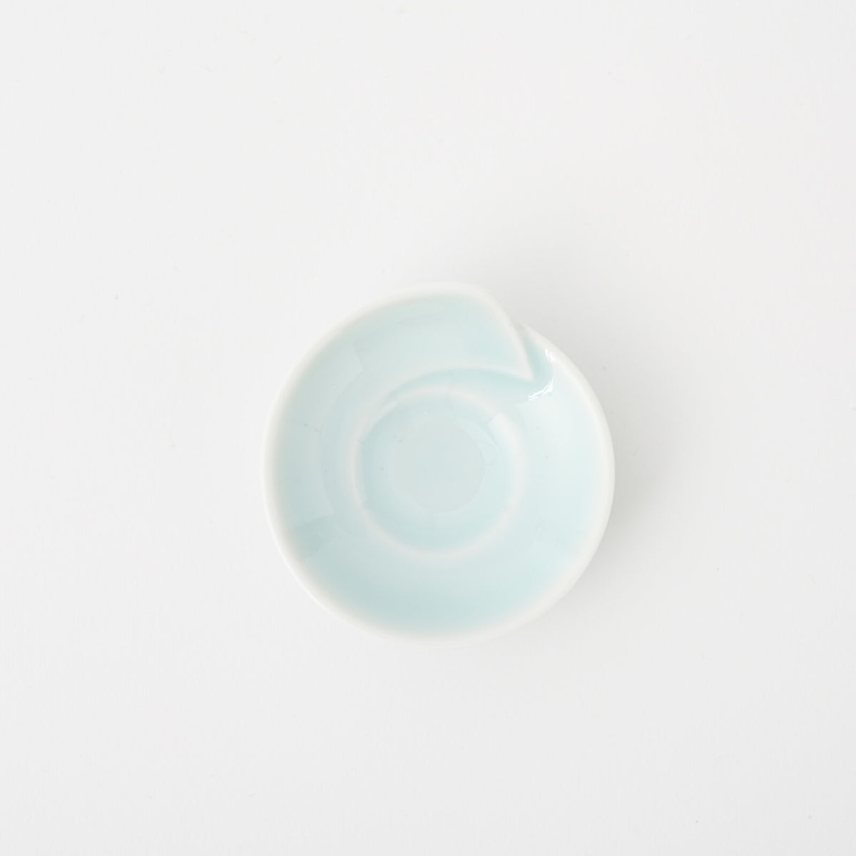 Hakusan Porcelain Hasami-Yaki Hitoe Chopstick Rest Blue White Glaze