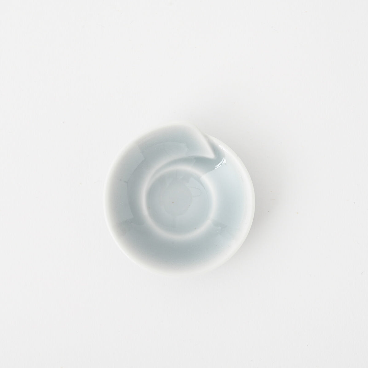 Hakusan Porcelain Hasami-Yaki Hitoe Chopstick Rest Gray