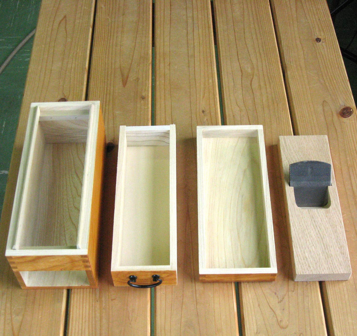 Nagao Wooden Katsuobushi Shaver Box Small 24cm SEN