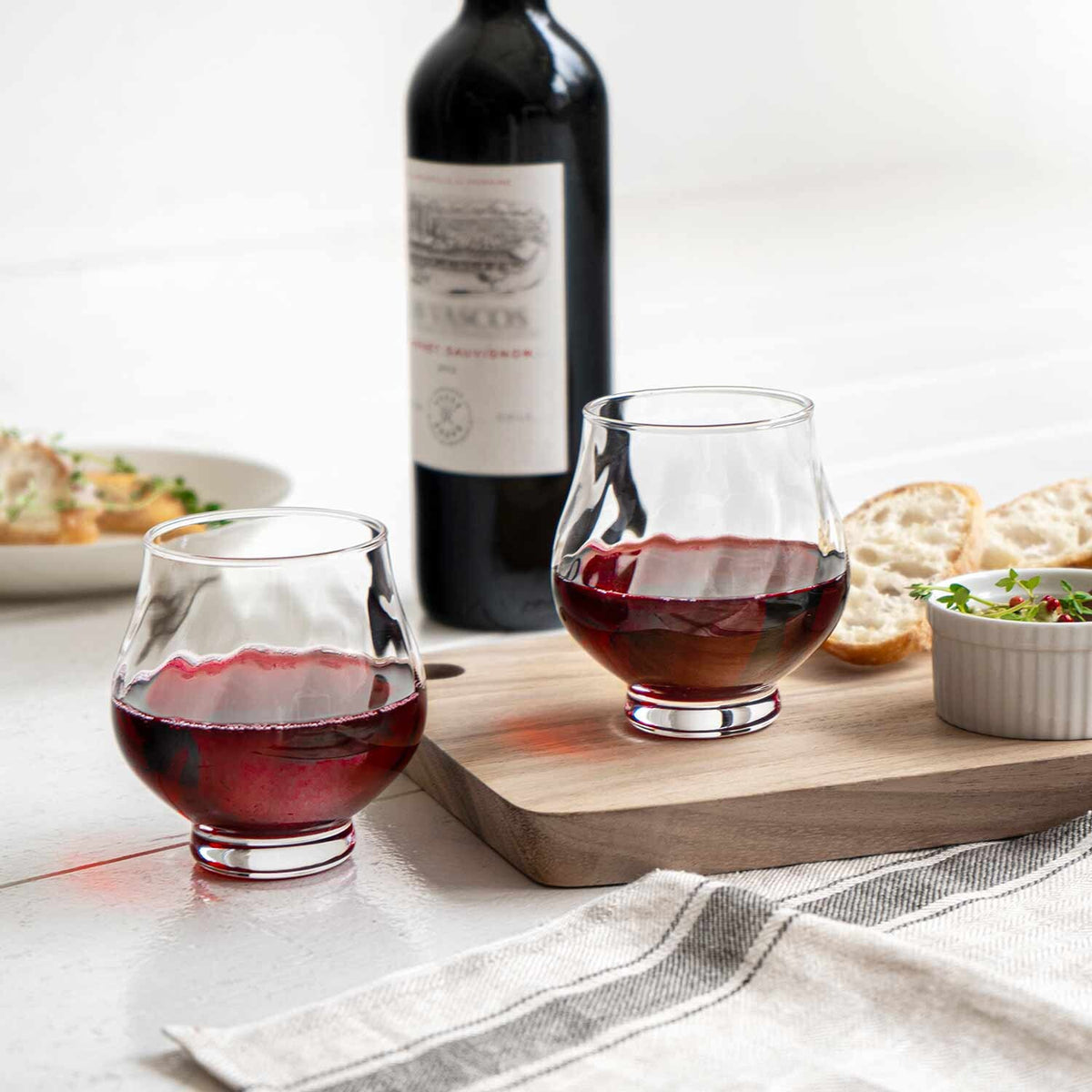 Toyo-Sasaki Glass Wine Glass Set